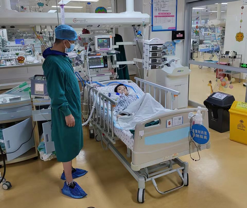 泰州跨省救护车出租公司